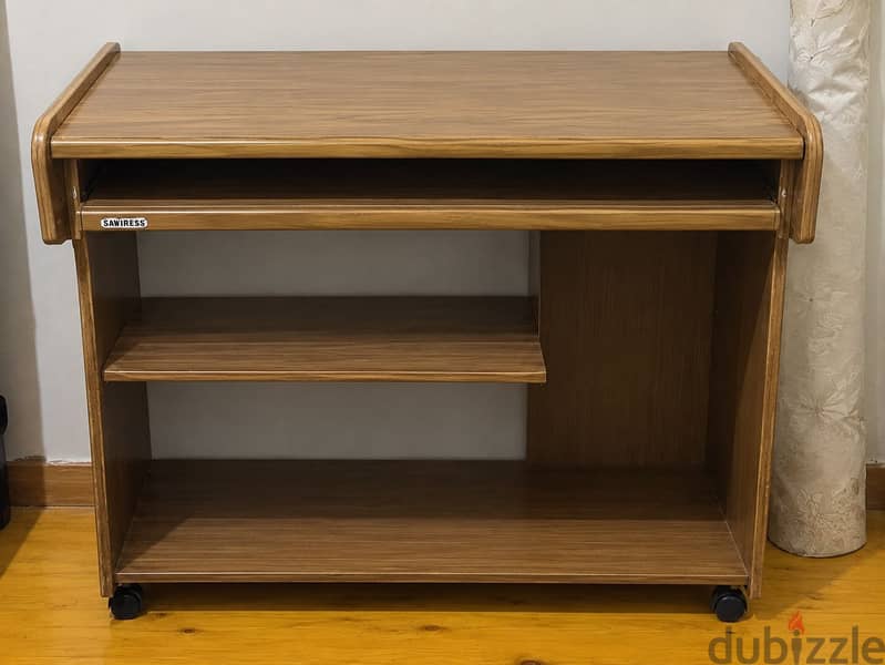Wooden Console Table with Shelves 2