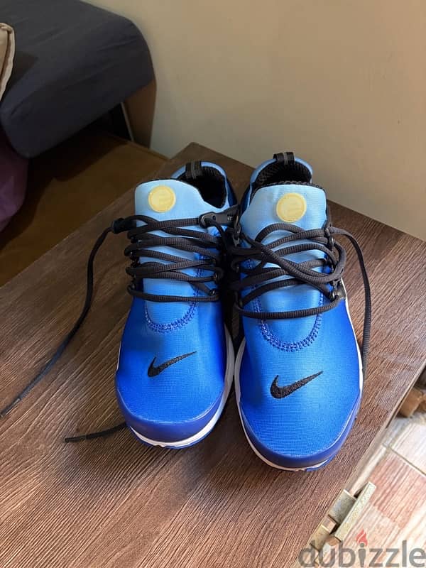 nike running shoes-brand new 2