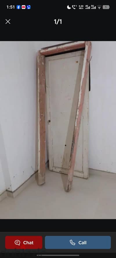 باب خشبي مستعمل بدون حلق