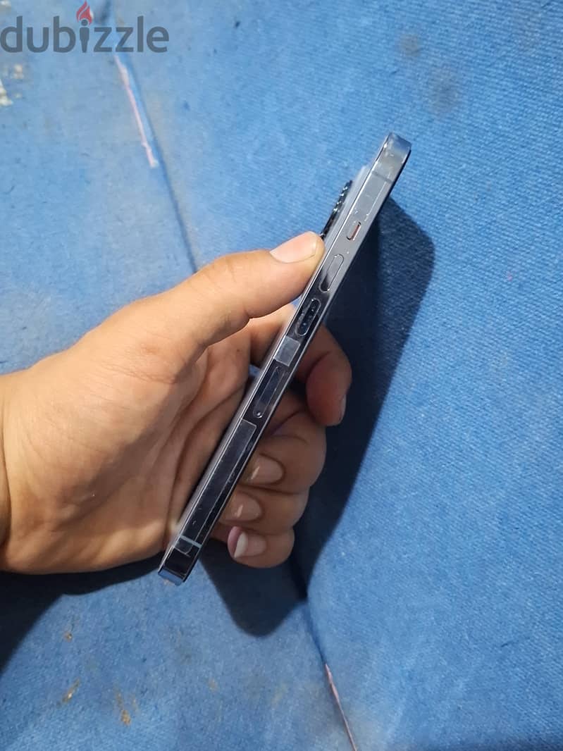 آبل - آيفون 13 برو 4