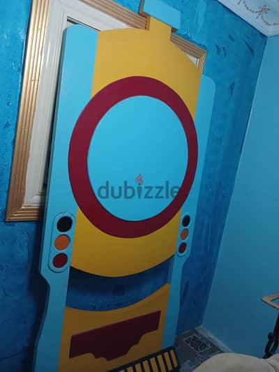 سرير بدورين كبير للبيع
