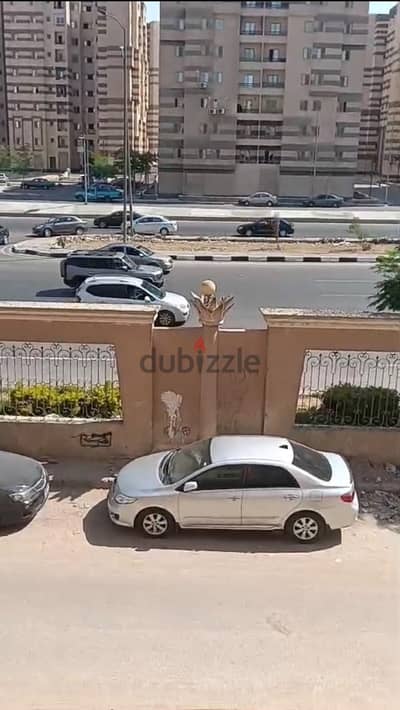 شقه بموقع متميز
