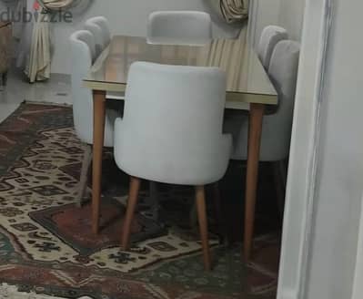 سفره ب ٦ كراسي عموله