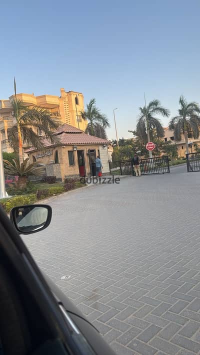 شقه تشطيب مودرن اول سكن السعر لقطه