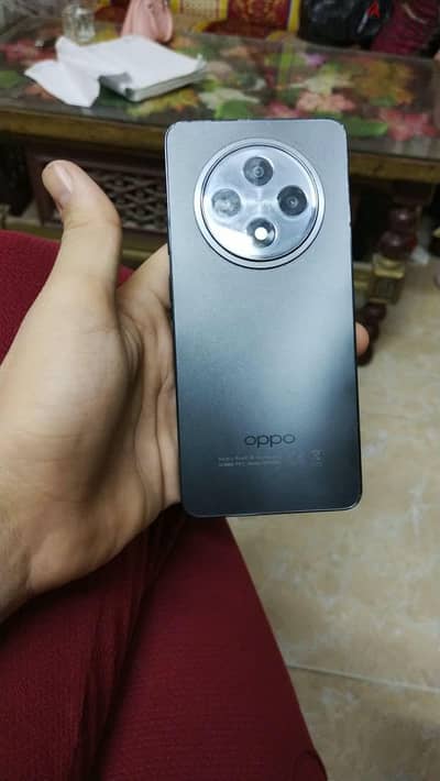 اوبو رينو 12 اف