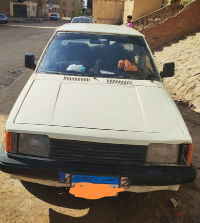 مازدا 323 1982