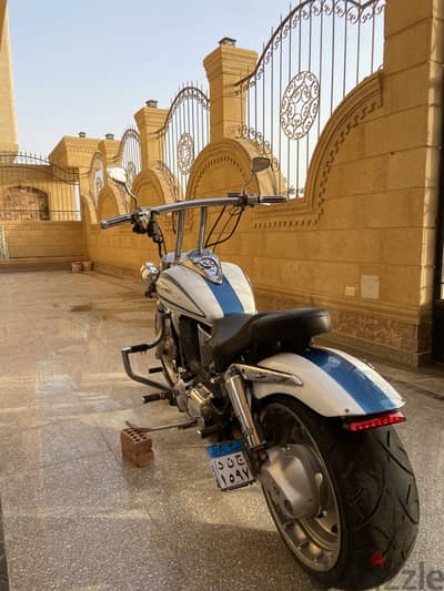 Honda vtx 1300 للبيع