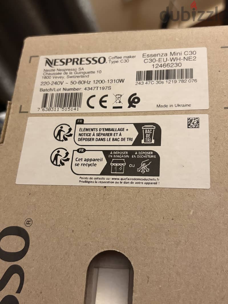 Nespresso essenza with 70 capsules 3