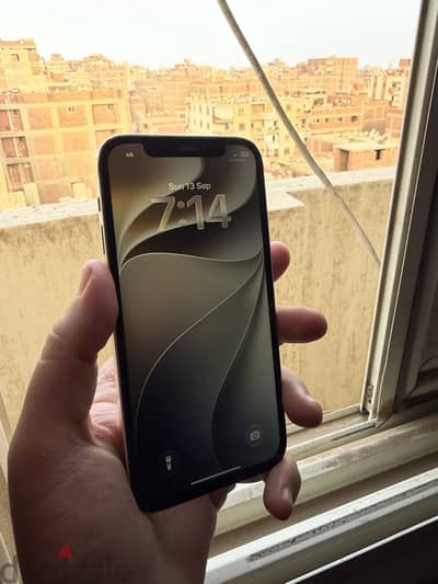 Apple - iPhone 12 معفي شغال كل حاجة بيع او بدل