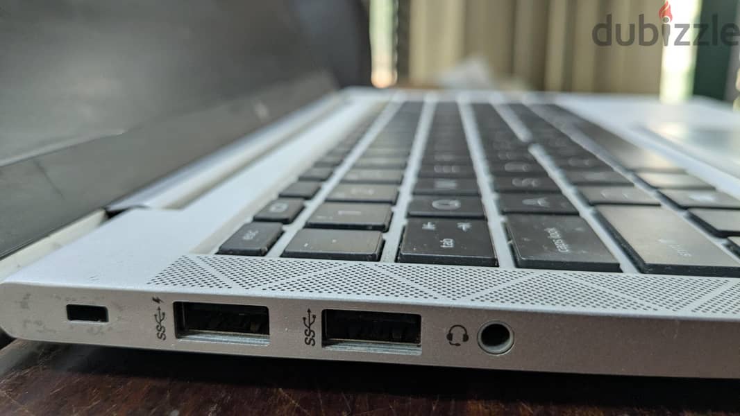 HP Elitebook 845 G8 (Ultraslim) 4