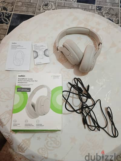 سماعة soundform isolate belkin
