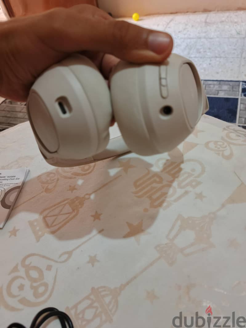 سماعة soundform isolate belkin 4