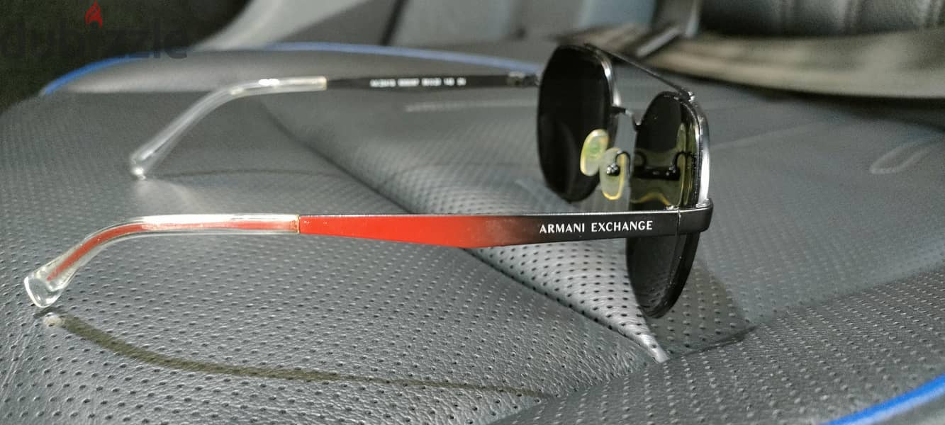 نظارة  Armani Exchange 2