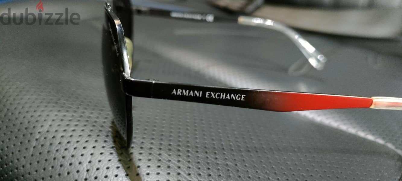 نظارة  Armani Exchange 4