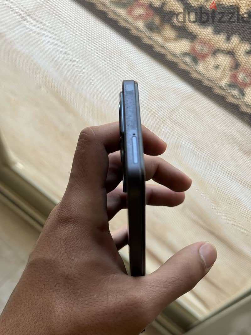 Vivo Y35 3