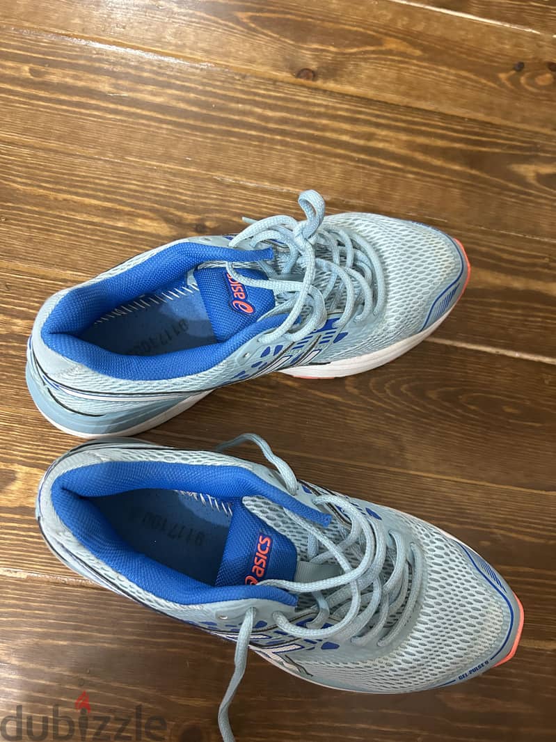 Asics shoees 1