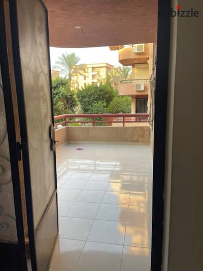 Apartment for rent, ground floor, 100 square meters with a private garden of 50 square meters in the fourth stage. Very clean, ready for rent, equipped with air conditioners and water heaters, very distinguished location.