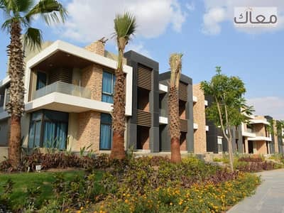 فيلا مستقلة استلام فوري داخل كمبوند كامل الانشاءات بنسبة 100%