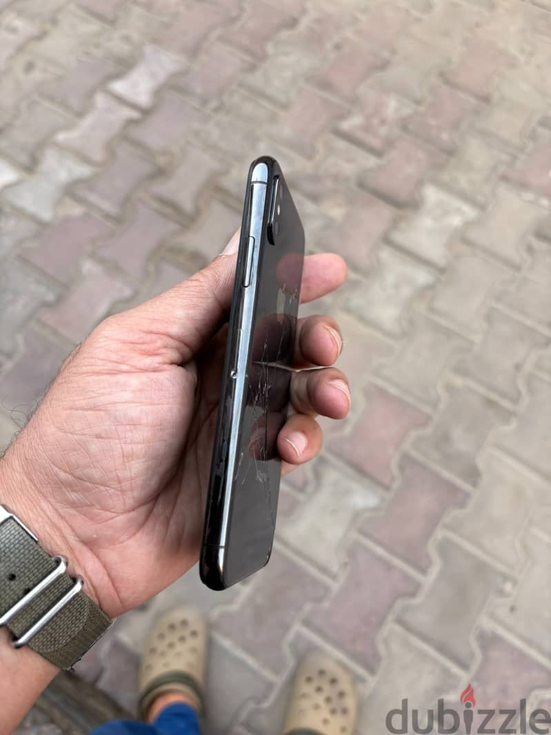 ايفون X 2