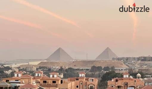 استثمار يومي 150 دولار علي فيو علي الاهرامات استديو للبيع في كومبوند فيو المتحف المصري و الاهرامات