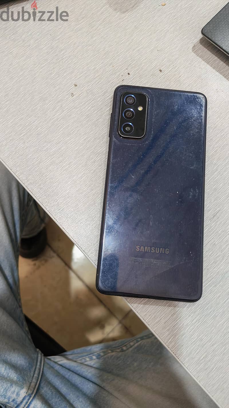 Samsung M52 1