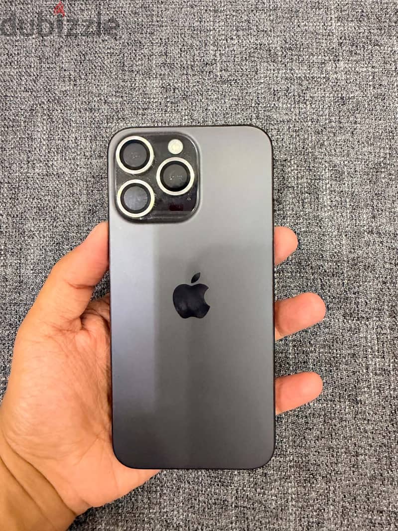 Apple - iPhone 15 Pro Max 4
