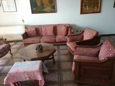 طقم انتريه كنبة ٣ قطع+ ٢ كرسى كبير