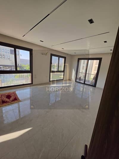 اقل سعر شقه 2نوم مفروش فى كمبوند ديستريكت 5 مراكز apartment for rent in District 5 Compound by Marakez