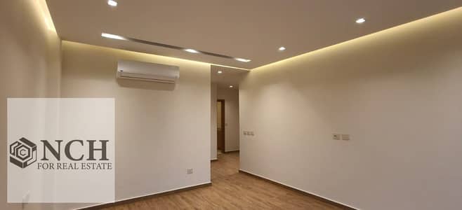 **شقة مميزة للإيجار في Lake View Residence | 268 متر**  فرصة مميزة للإيجار داخل **Lake View Residence**، شقة واسعة بمساحة **268 متر مربع**