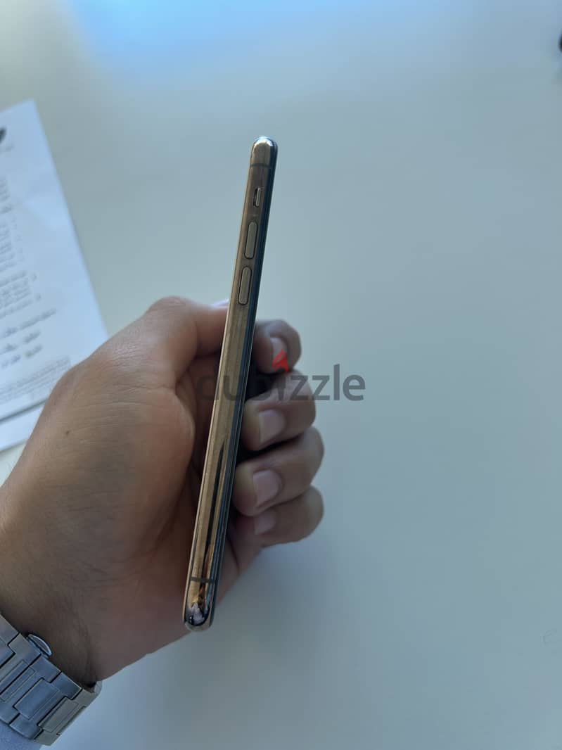 Apple - iPhone 11 Pro 1