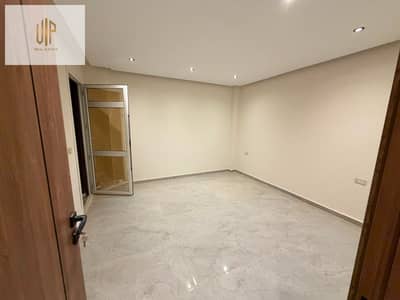 Apartment for sale in B7 in Madinaty, fully furnished with appliances and kitchen, near the Suez Road and Open Air Mall