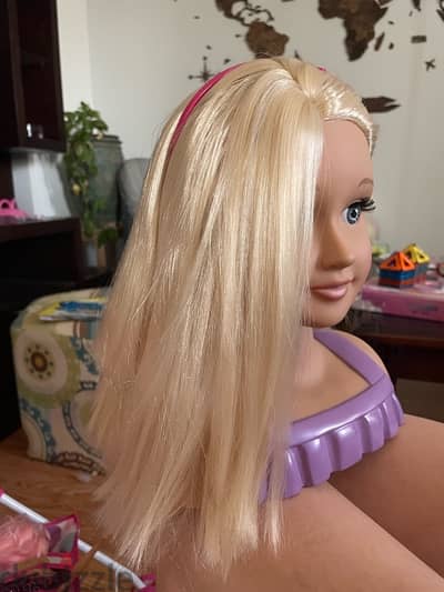 Doll’s bust to make hair styles