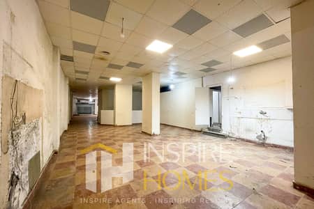 Licensed commercial shop for rent — with a private bathroom