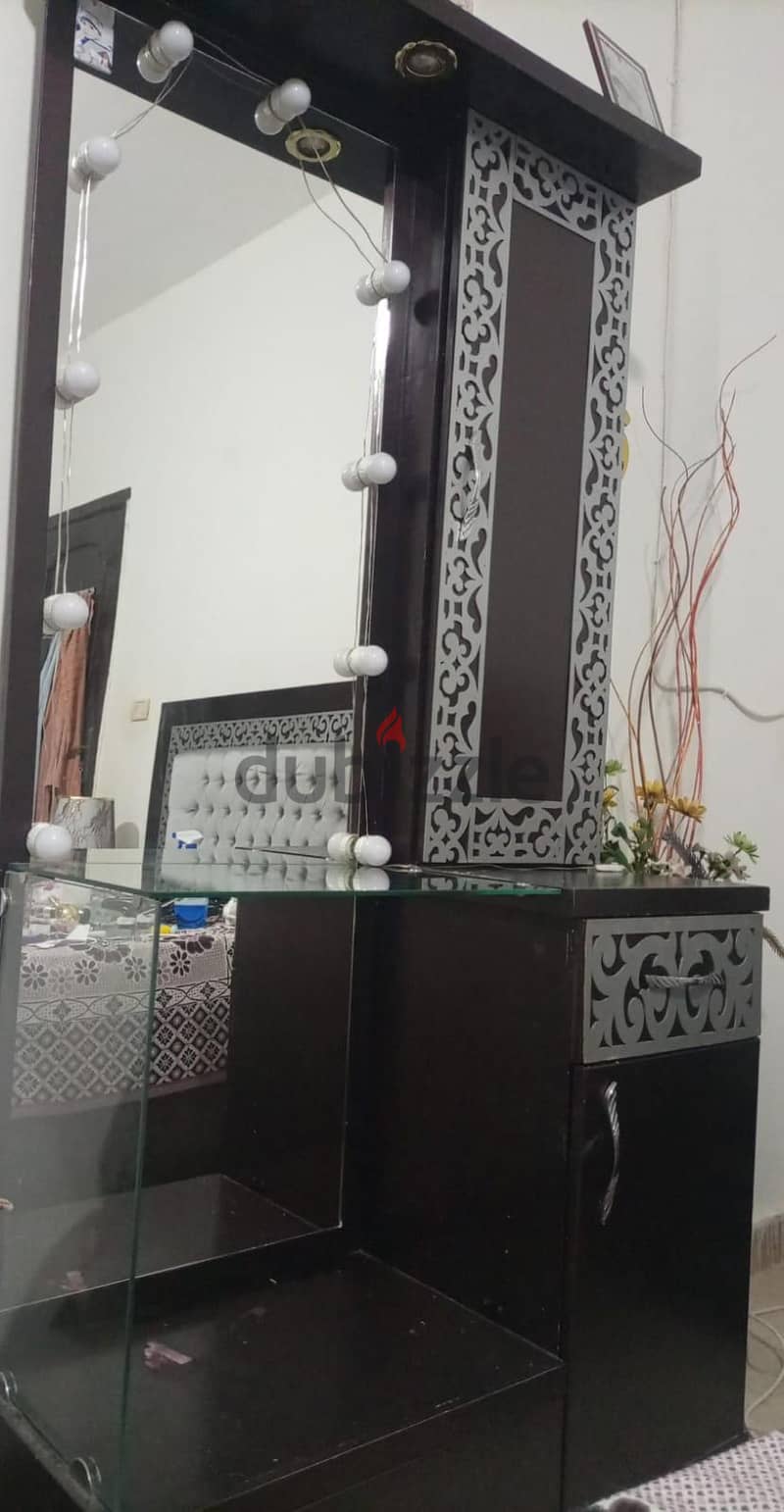 غرفة نوم مستعملة 2