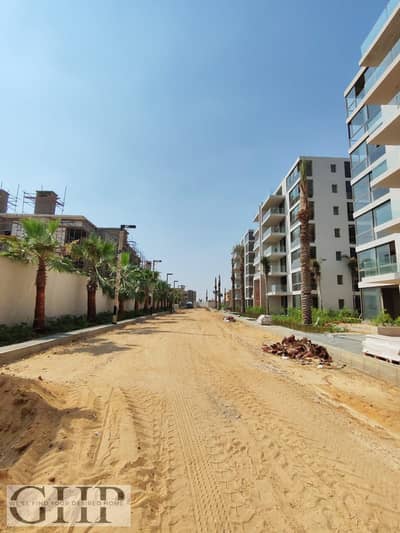 للبيع باقل سعر شقة بتراس كبير في ليك فيو ريزيدنس 2 القاهرة الجديدة Lake View Residence 2 New Cairo