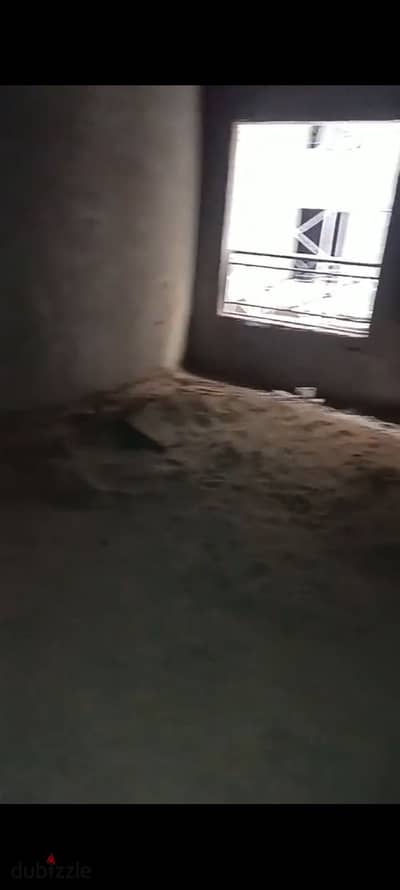 شقة للبيع بموقع متميز بزهراء المعادي كمبوند الحي الايطالي عالدائري مباشر بالقرب من كليه الطب وكارفو الدائري وشارع السعادة بالقرب من جميع الخدمات والمواصلات