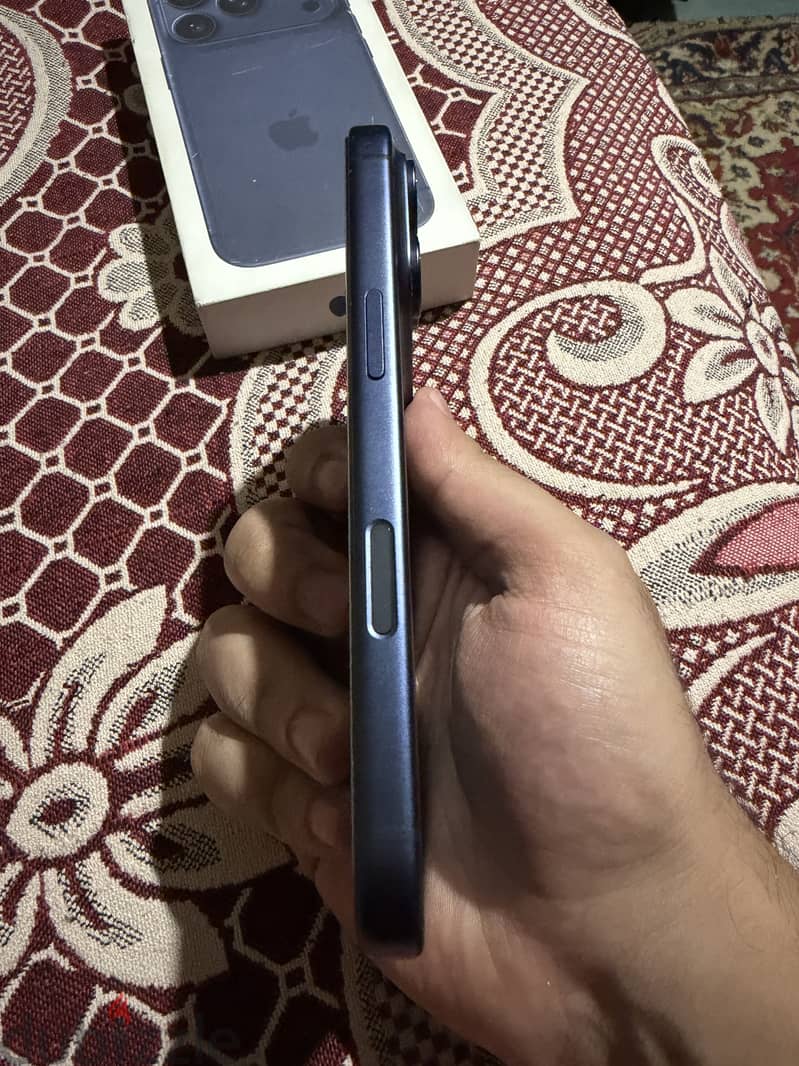 Apple - iPhone 17 Pro 6