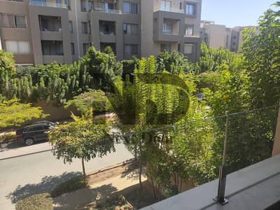 شقة للبيع في Village Gate | 155م | دور أول | جراج خاص