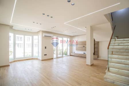 Townhouse with kitchen and acs- I-City- Best Price