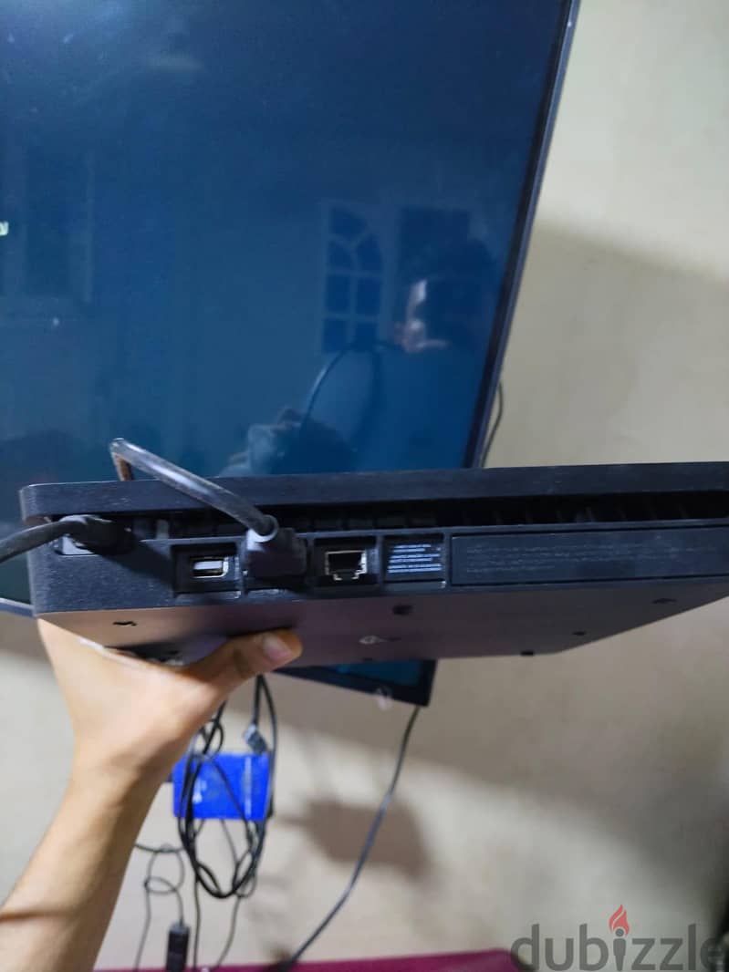 ps4 slim 4
