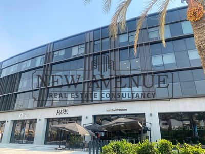 مكتب إداري متشطب للإيجار فى lake view بمساحة ٦٤ متر فى القاهرة الجديدة على محور بن زايد و the drive