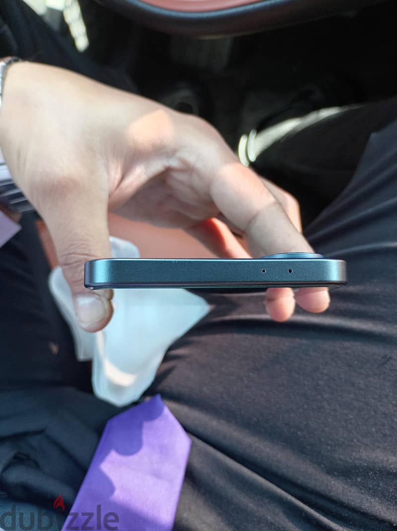Samsung A37 3