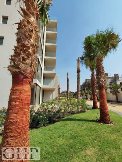 Lowest Price with Installment Apartment for sale with Private Garden and Pool in Lake View Residence 2 New Cairo
