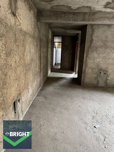 Unbeatable price: 195m² apartment, ready for immediate delivery. Prime location facing the garden, north-facing—price valid for a limited time only.
