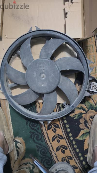 قطع غيار رينو فلوينس