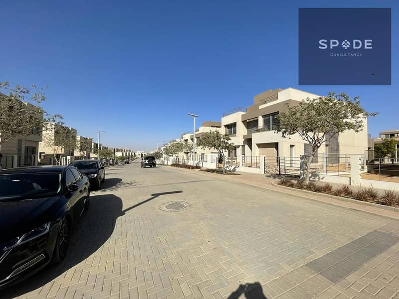 فيلا بـ٦ غرف نوم في بالم هيلز القاهرة الجديدة، صورة ١٣ من ١٧