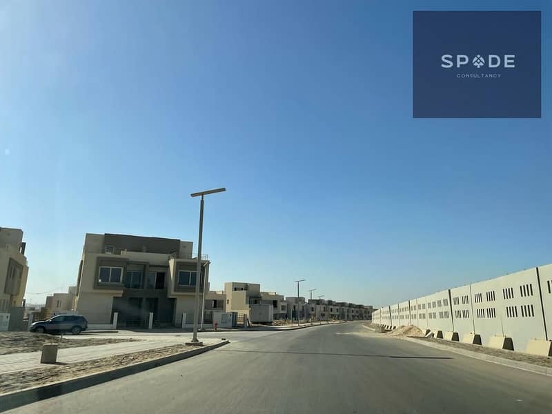 فيلا بـ٦ غرف نوم في بالم هيلز القاهرة الجديدة، صورة ١٥ من ١٧