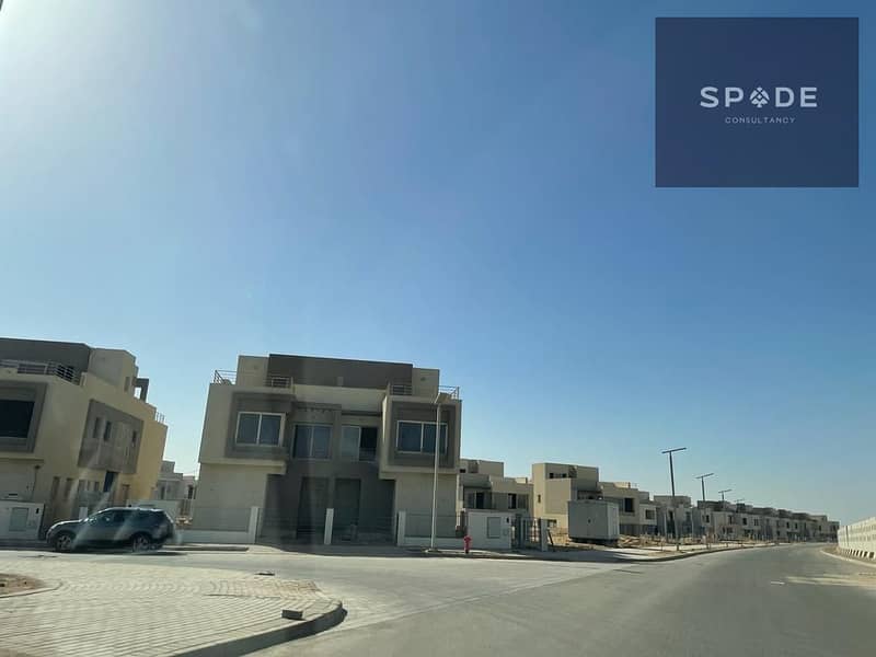 فيلا بـ٦ غرف نوم في بالم هيلز القاهرة الجديدة، صورة ١٦ من ١٧