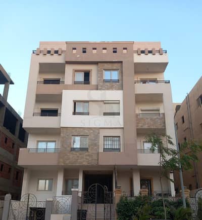 Immediate receipt of the finishing text of the second number from the Mohamed Naguib axis intersecting with the Ninety apartment view garden in Al-Andalus near the most important basic services and certainly the main axes.