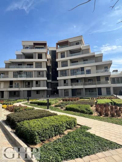 Under Market Price Penthouse 285m with 145m Roof for Sale in Sky Condos Villette New Cairo